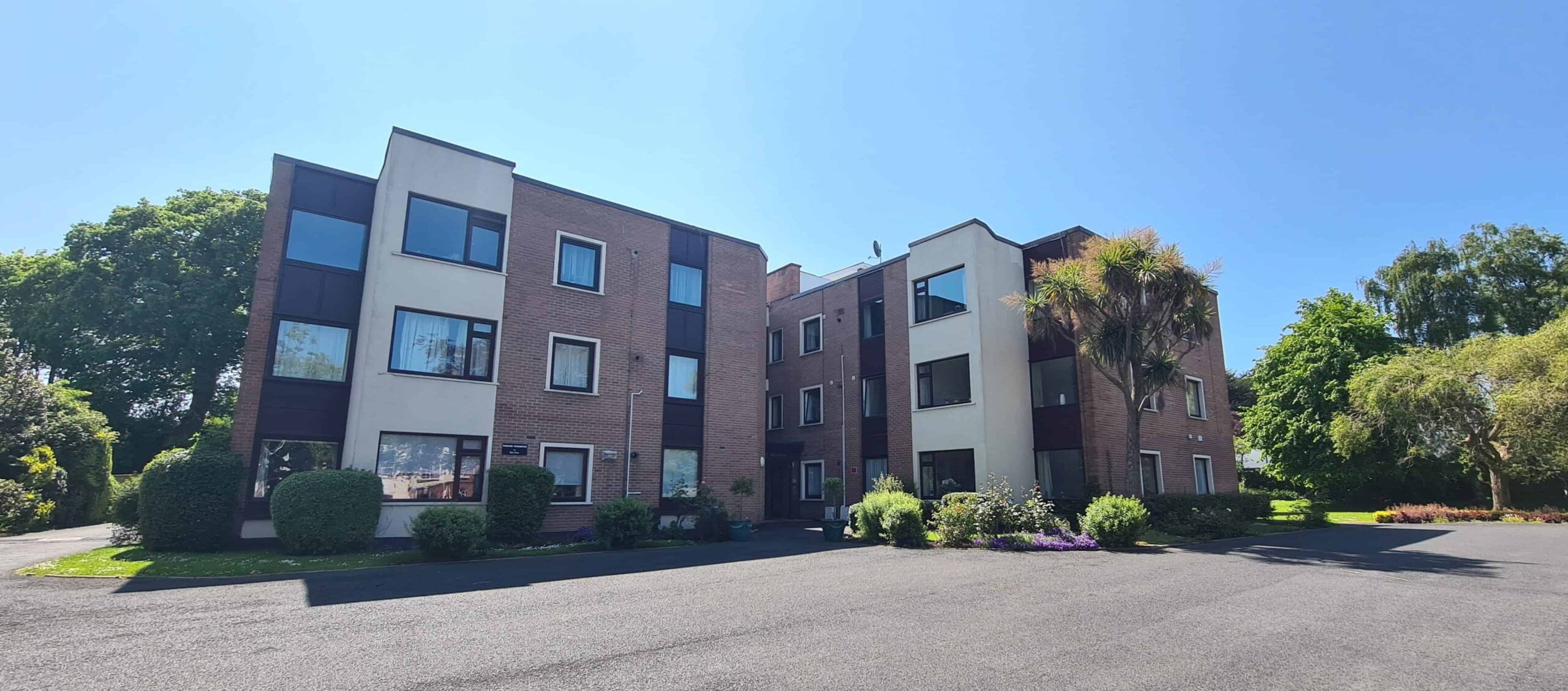 VILLA NOVA BLACKROCK